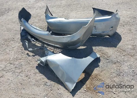 2005 Toyota Camry Le from USA, damaged, VIN 4T1BE30K85U015936